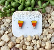 Load image into Gallery viewer, Wood Stud Candy Corn

