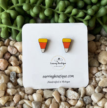 Load image into Gallery viewer, Wood Stud Candy Corn
