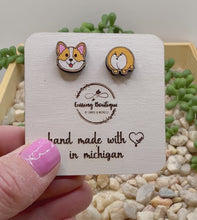 Load and play video in Gallery viewer, Wood Stud Corgi &amp; Butt
