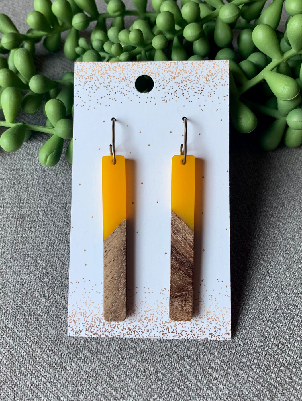 Acrylic & Wood Bars - Mustard