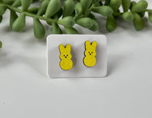 Load image into Gallery viewer, Wood Peeps Studs  - 3 colors options
